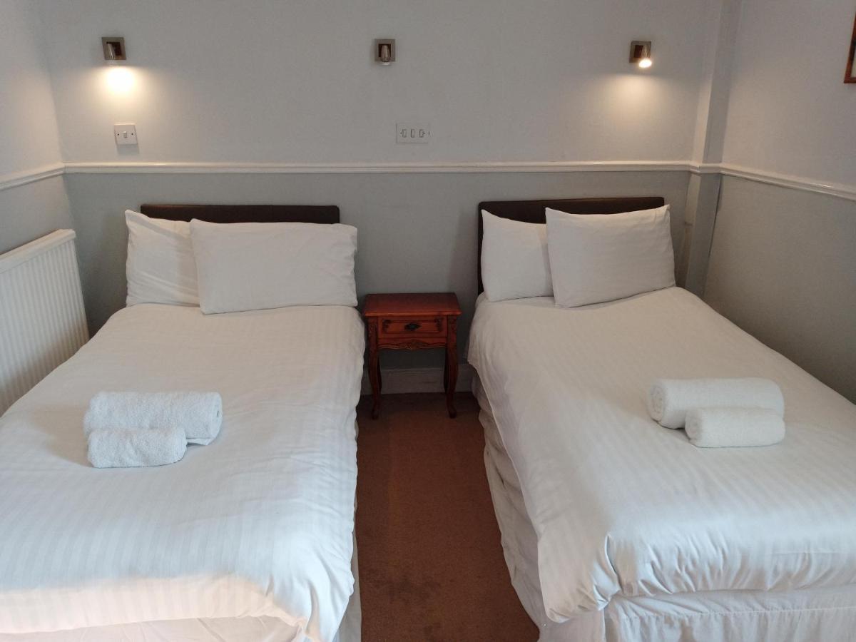 Blue Bell Hotel Belford Buitenkant foto