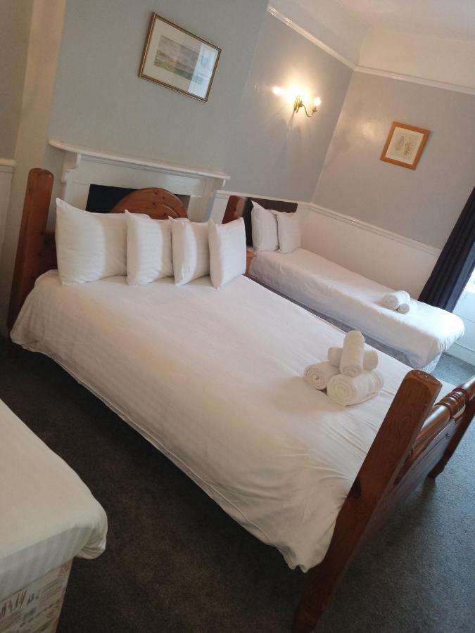 Blue Bell Hotel Belford Buitenkant foto